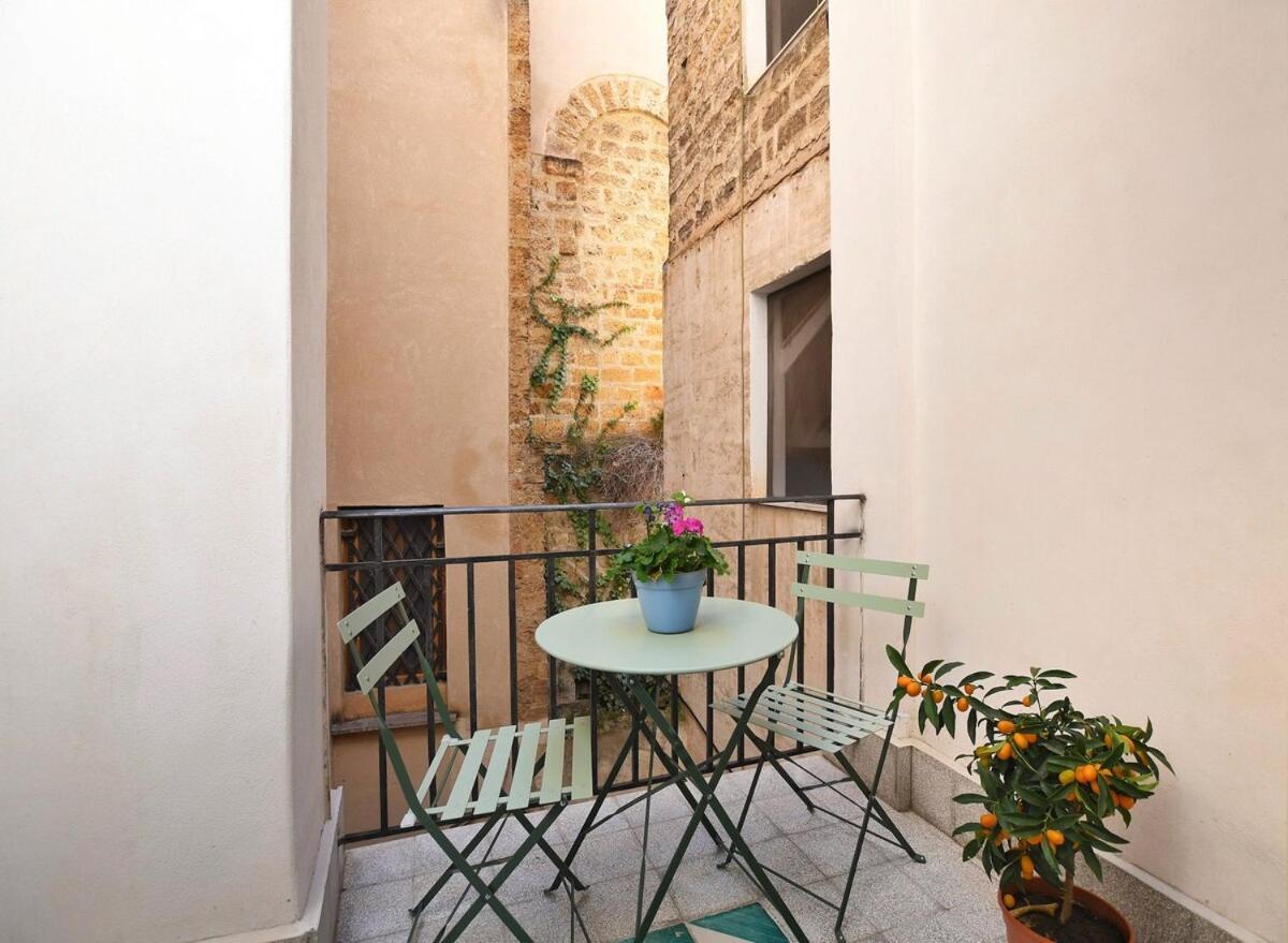 Iflat Un Balcone In Cattedrale Apartment *