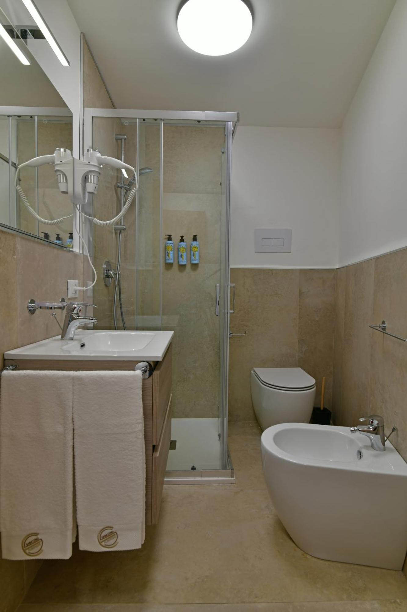 Apartment Sabatino Piazza Castelnuovo - Politeama
