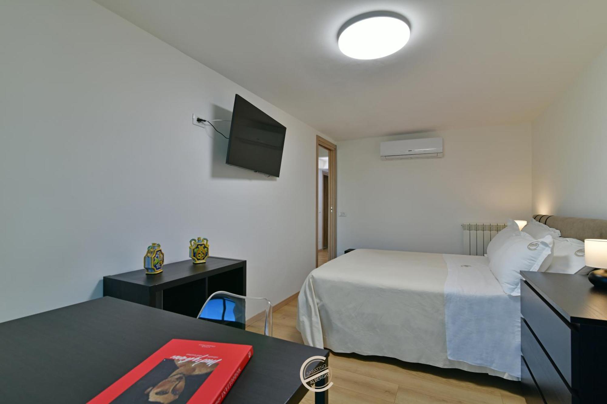 Sabatino Piazza Castelnuovo - Politeama Apartment Palermo