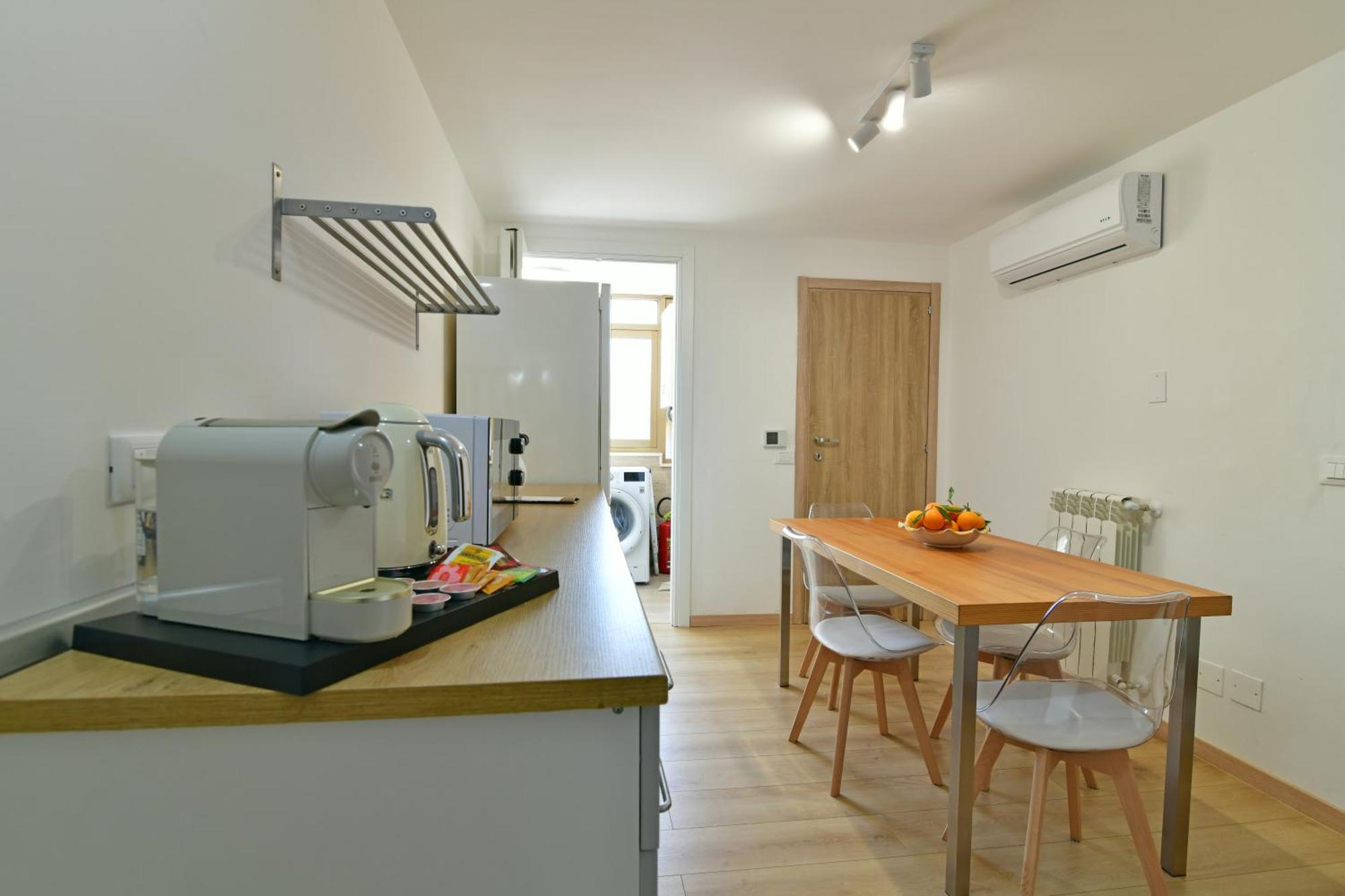 Sabatino Piazza Castelnuovo - Politeama Apartment