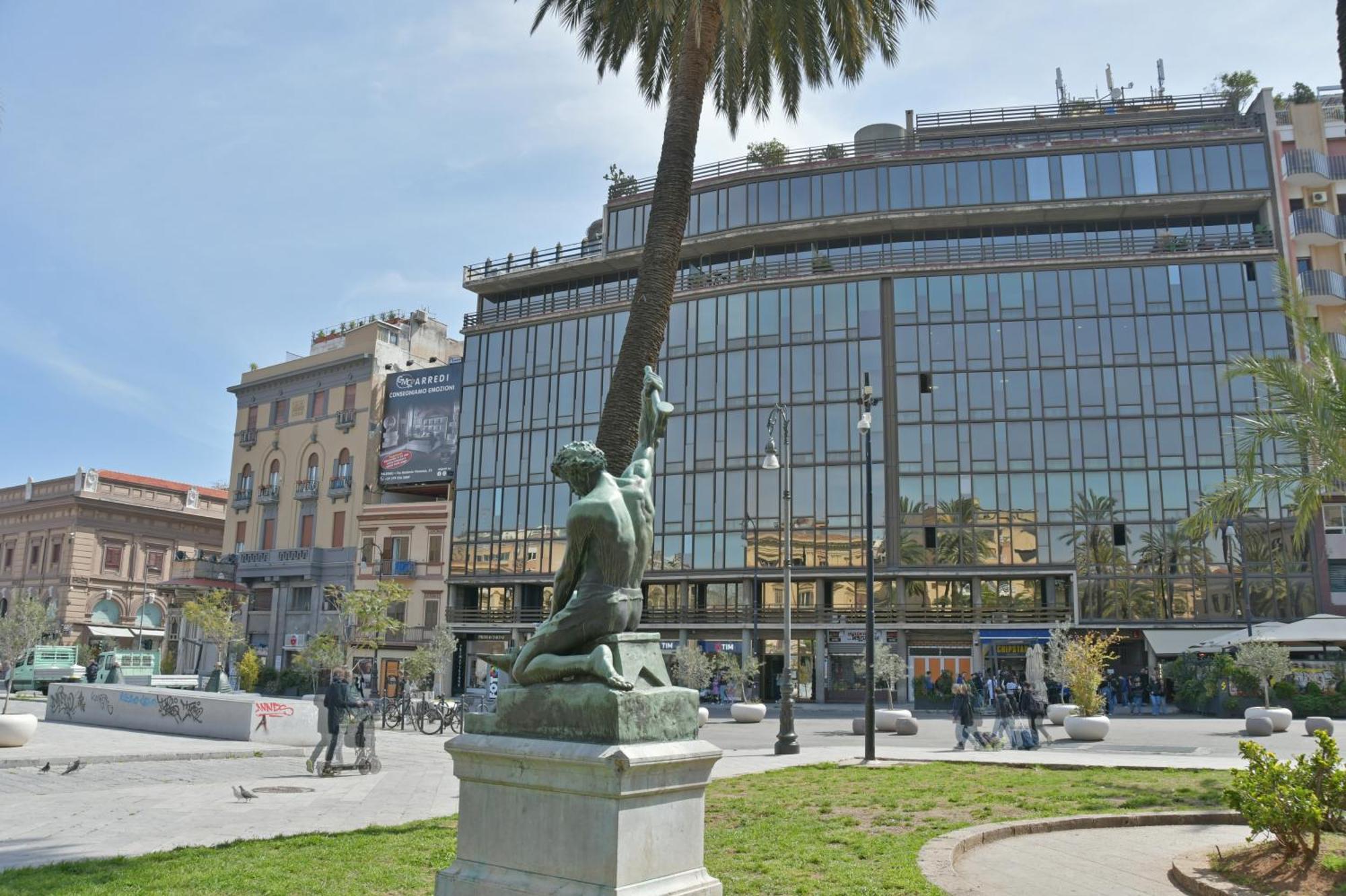 Sabatino Piazza Castelnuovo - Politeama Appartamento *