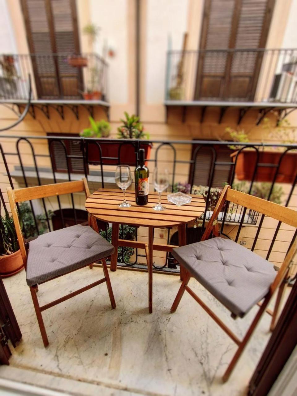 Apartment Domus Vetriera Palermo