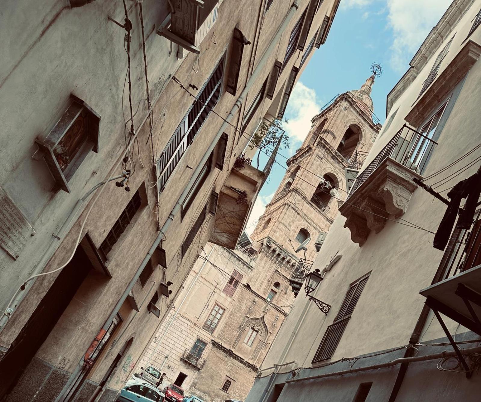 Blue Charm Exclusive Palermo