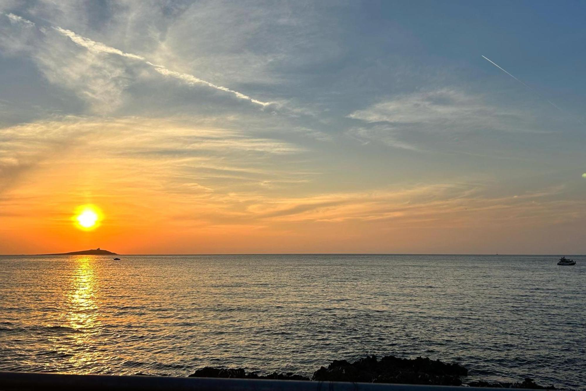 Apartment Casa Punta Barcarello, Sferracavallo Fronte Mare E Tramonti Da Sogno, A Due Passi Dalla Splendida Di Mondello