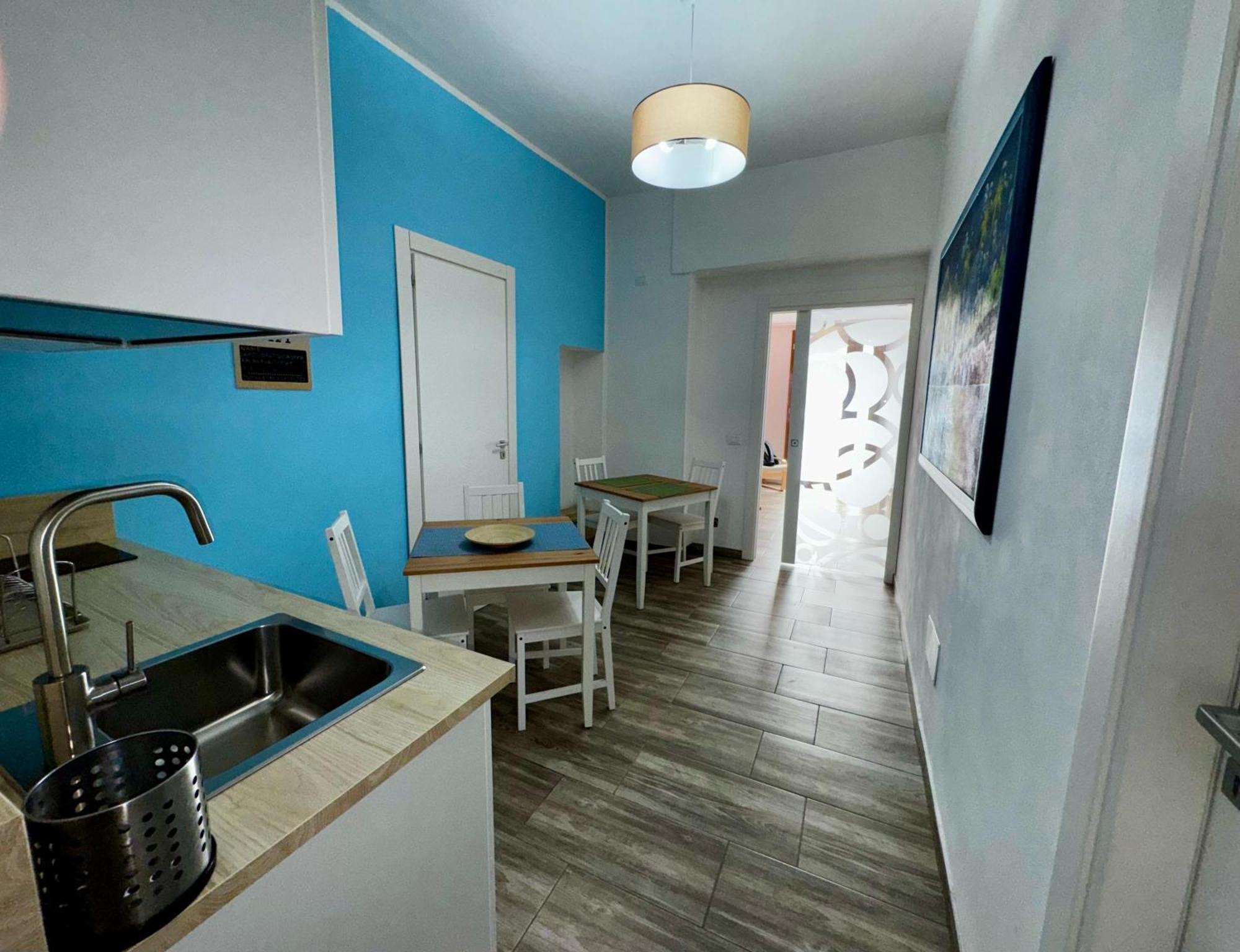 L'arcobaleno Apartment *
