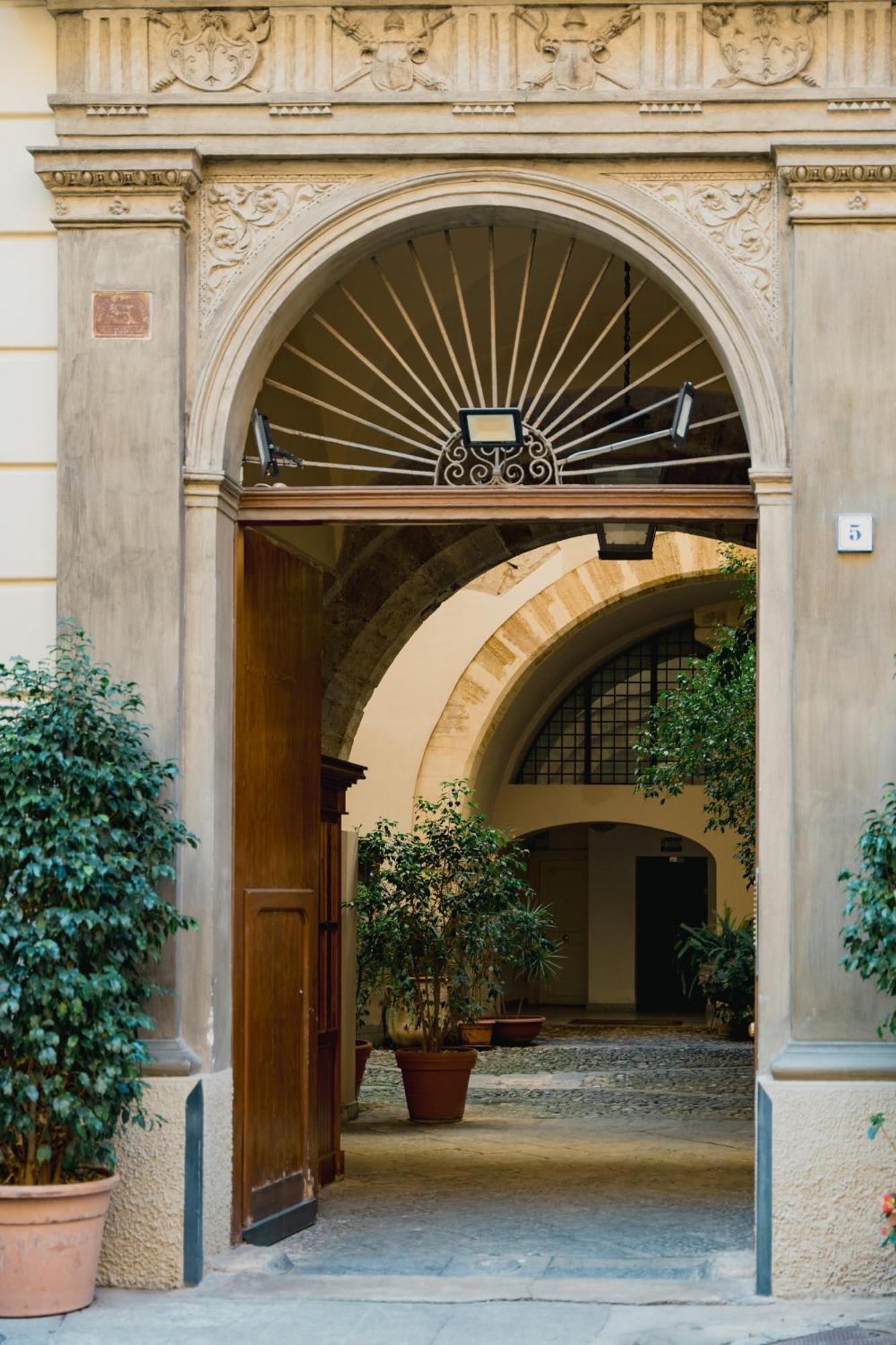 Apartment Santa Sofia Con Terrazza By Wonderful Italy