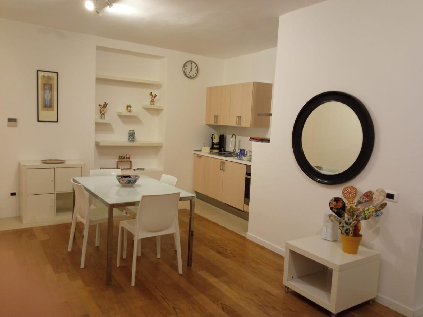 Flat Apartment *