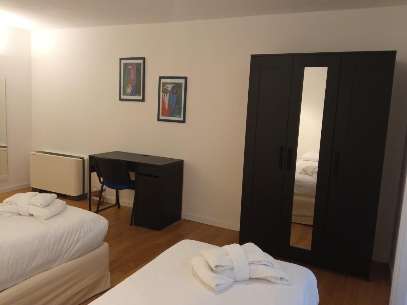 Flat Apartment *