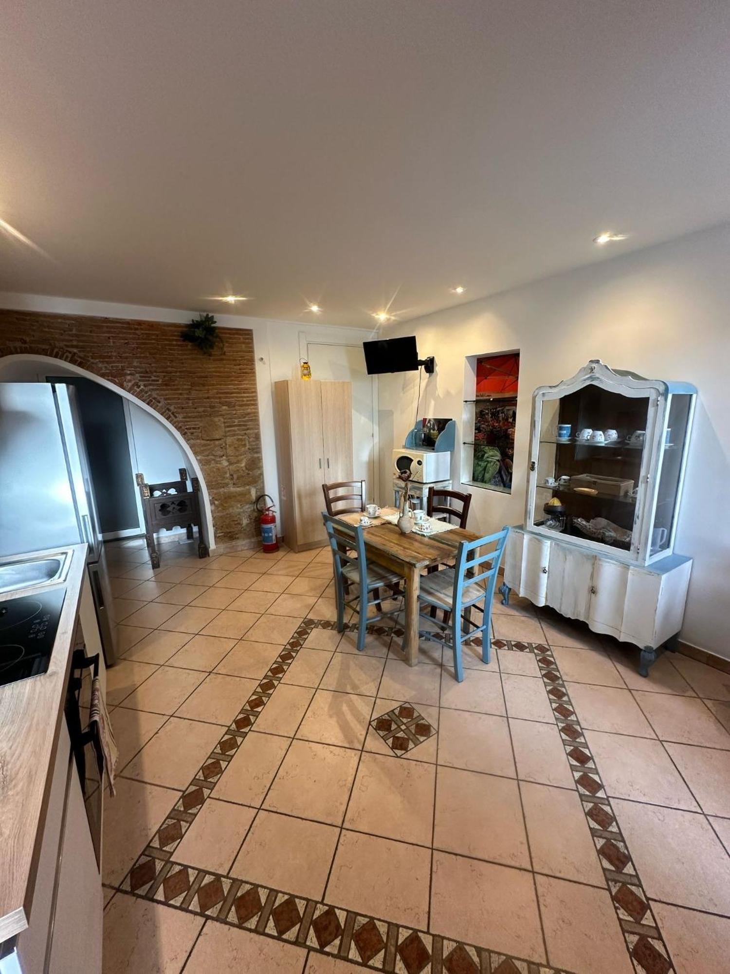 Sikulino Apartment *