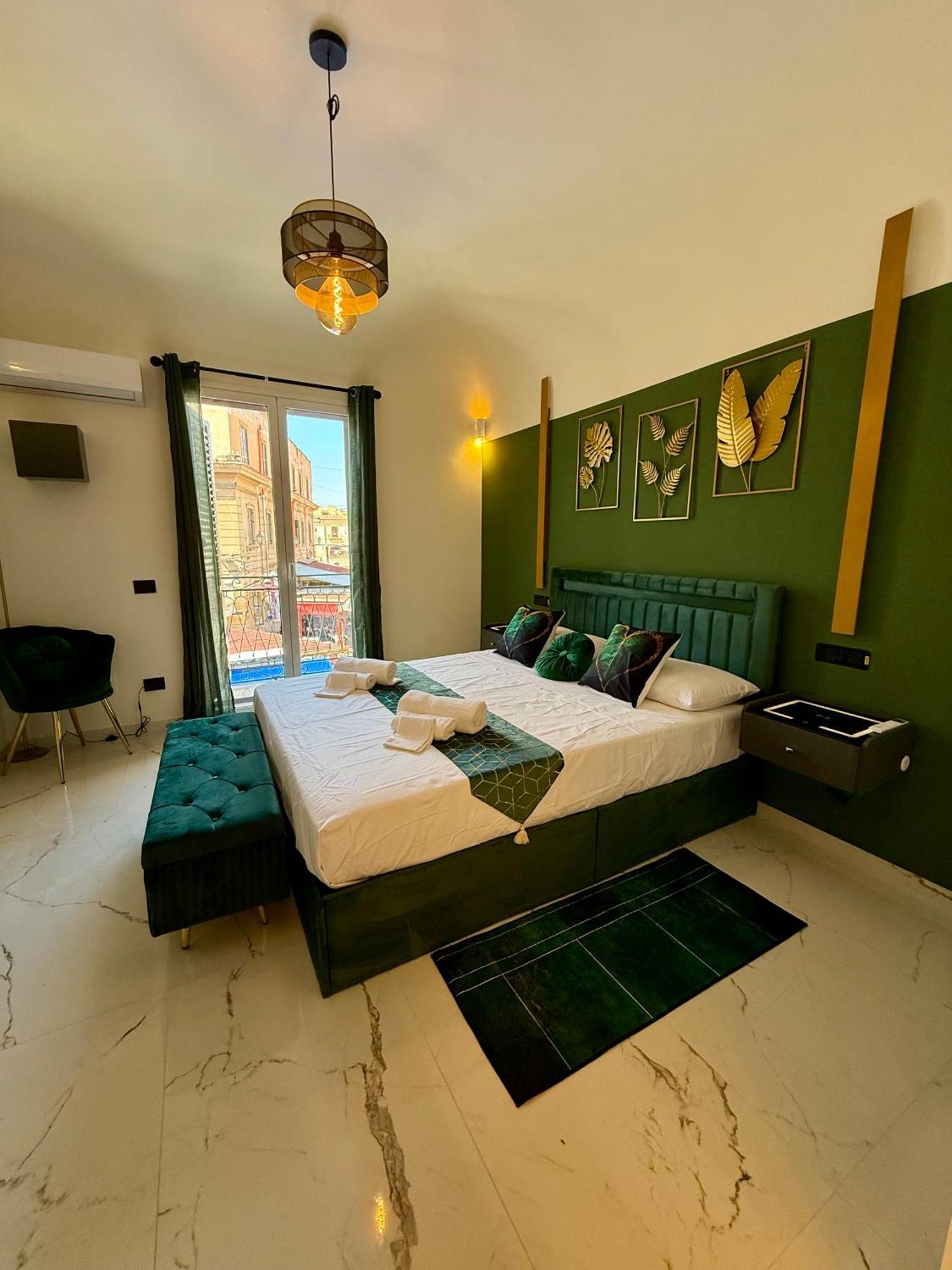 Ballaro's View Apartment *