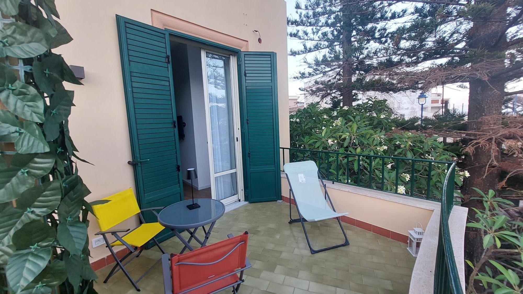 Homestay La Terrazza Del Sole Di Mondello Palermo