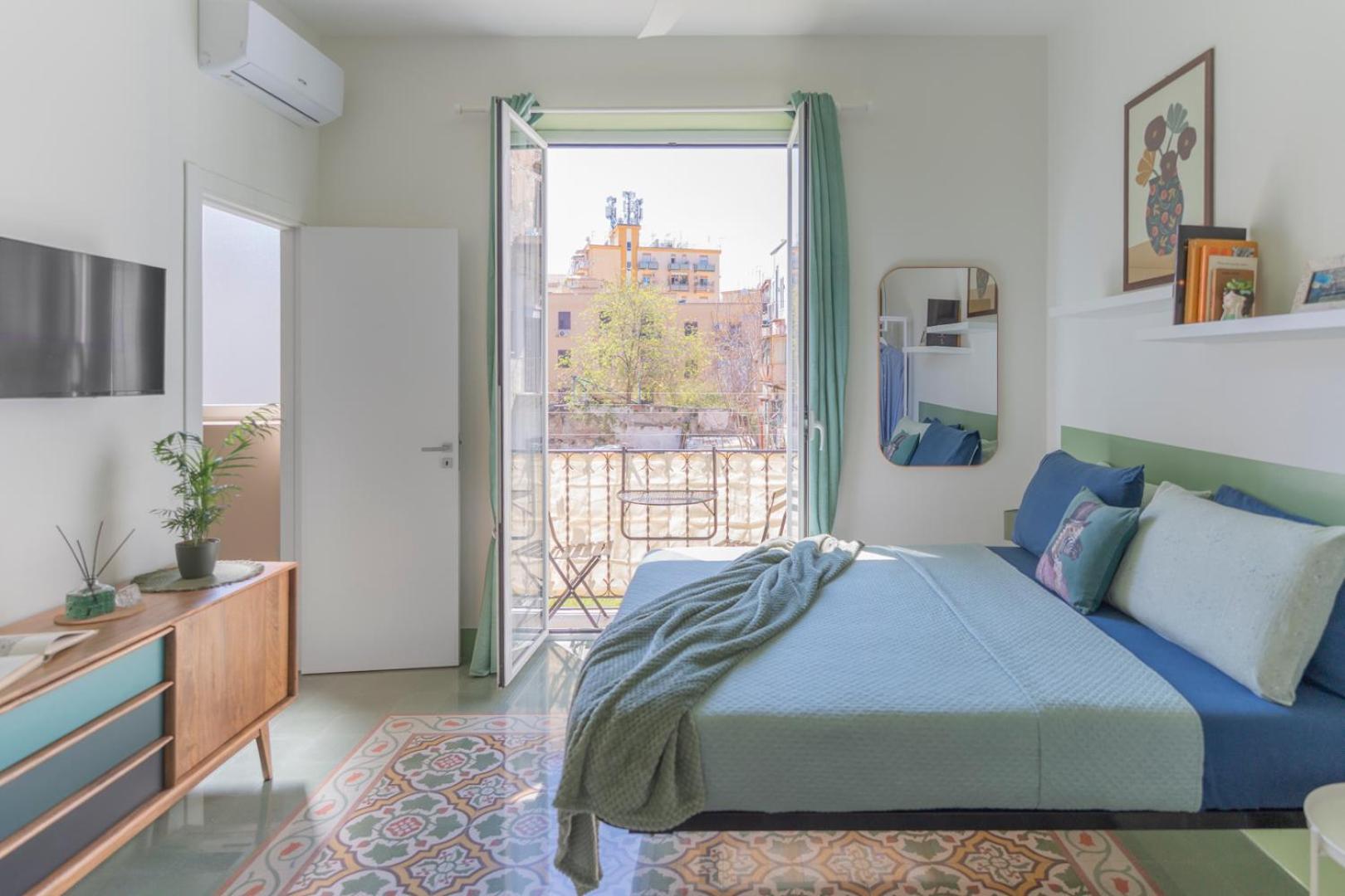 Flowery Floor & Apartment