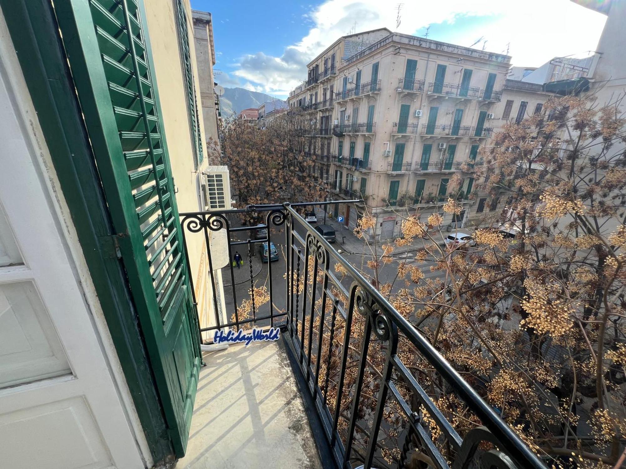 Apartment La Casa Del Marchingegno By World