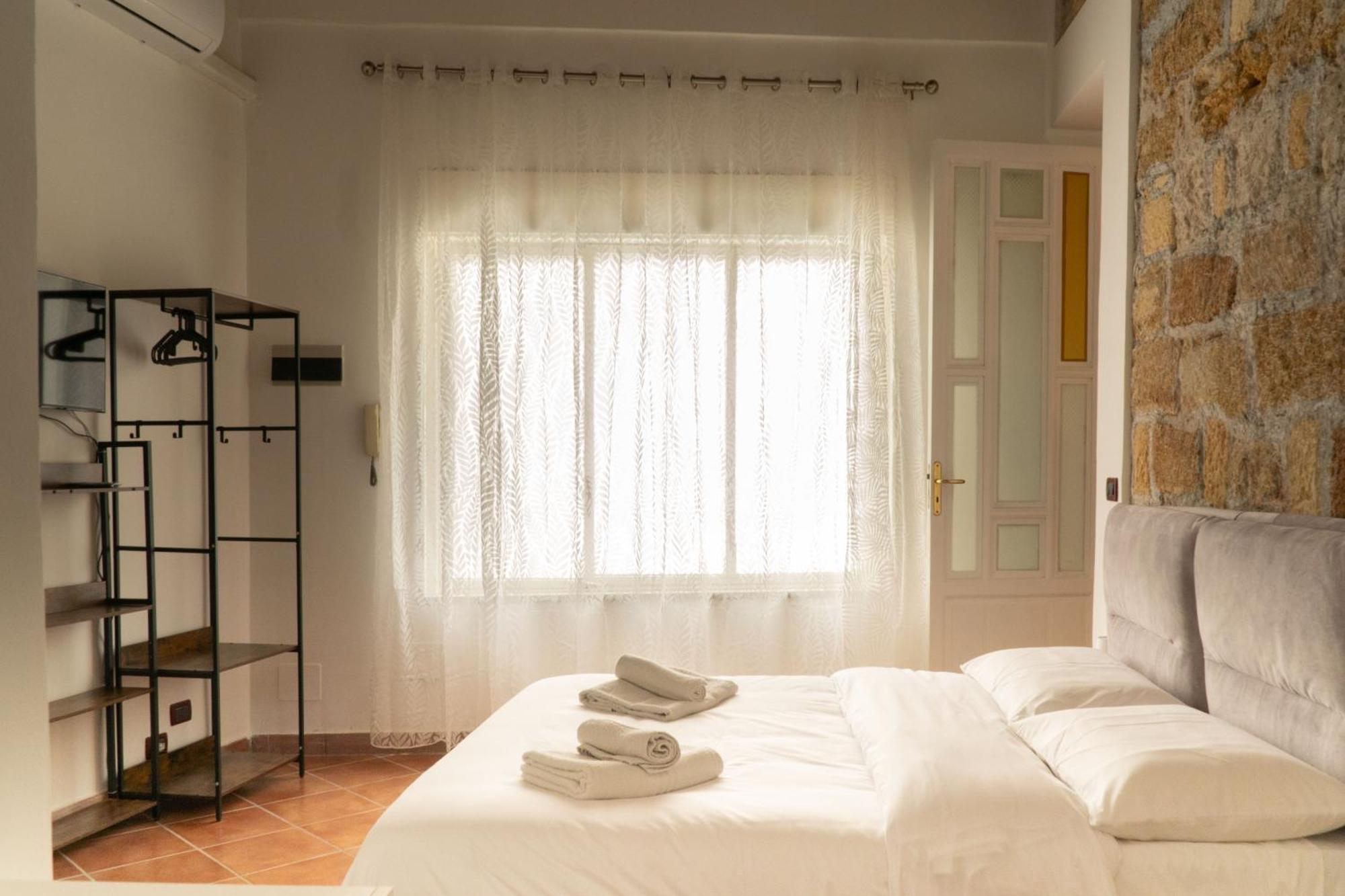 Apartment Il Cocchiere Cozy In Via Roma Palermo