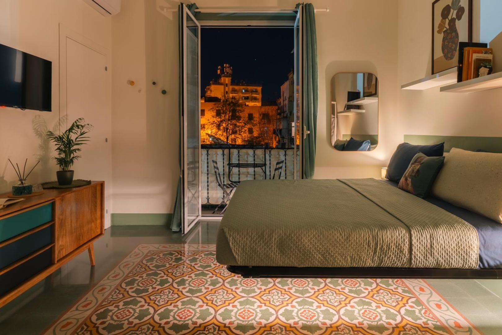 Apartment Flowery Floor &