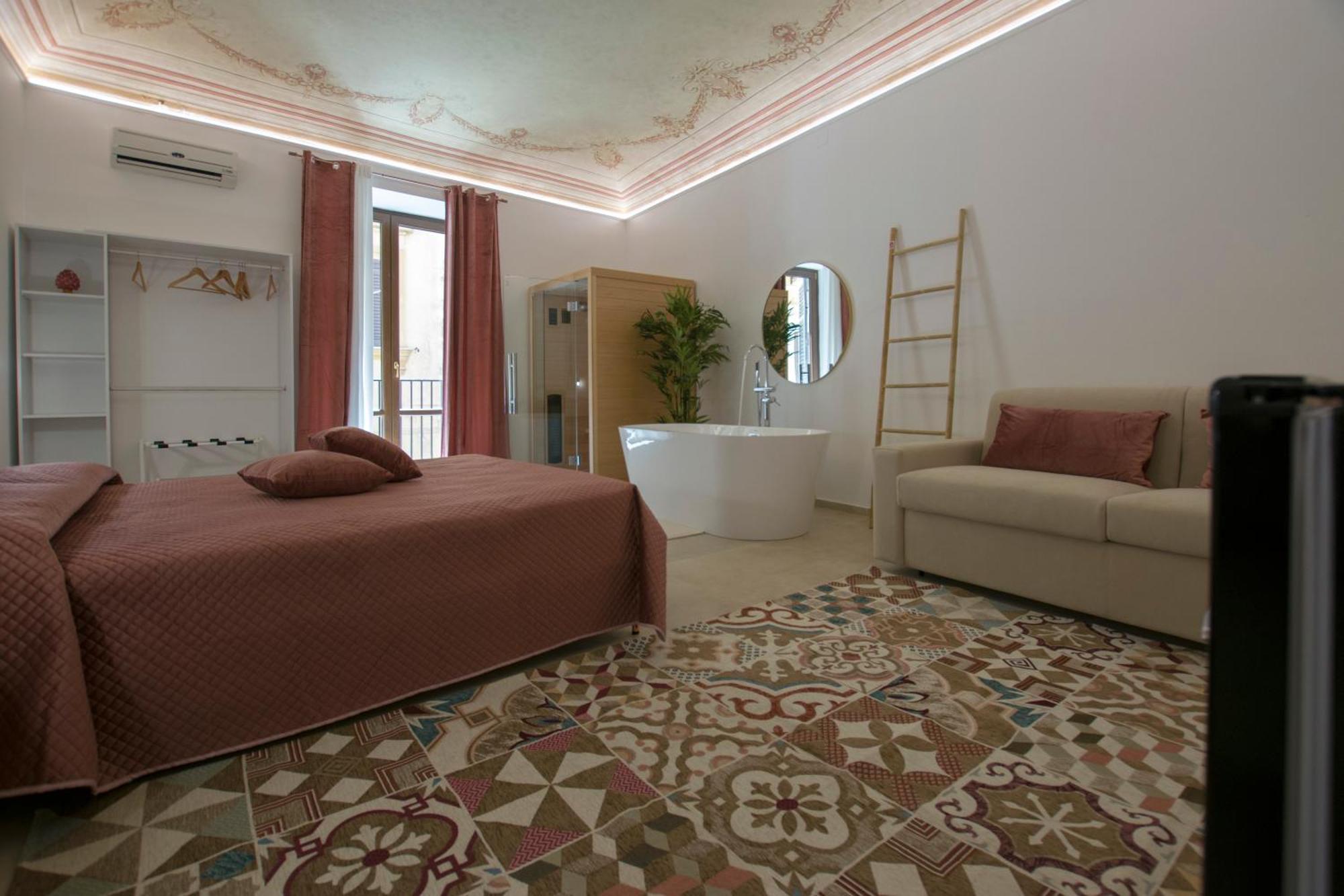 Massimo And Guest house