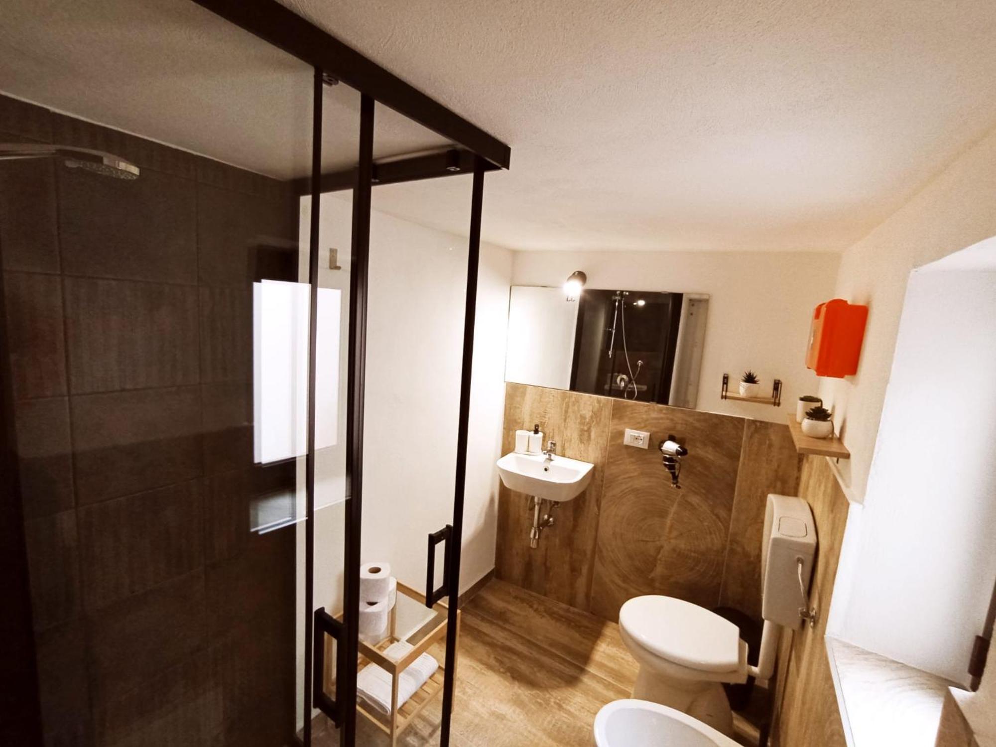 Apartment Demasiantval House
