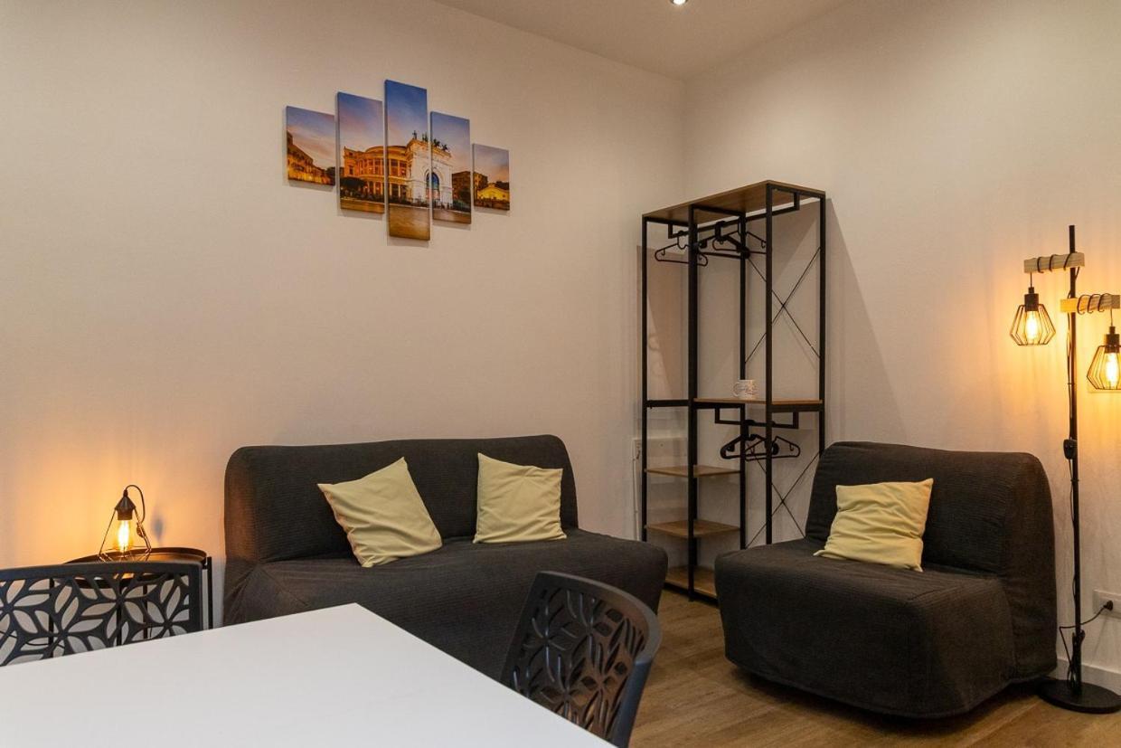 Gale Apartment