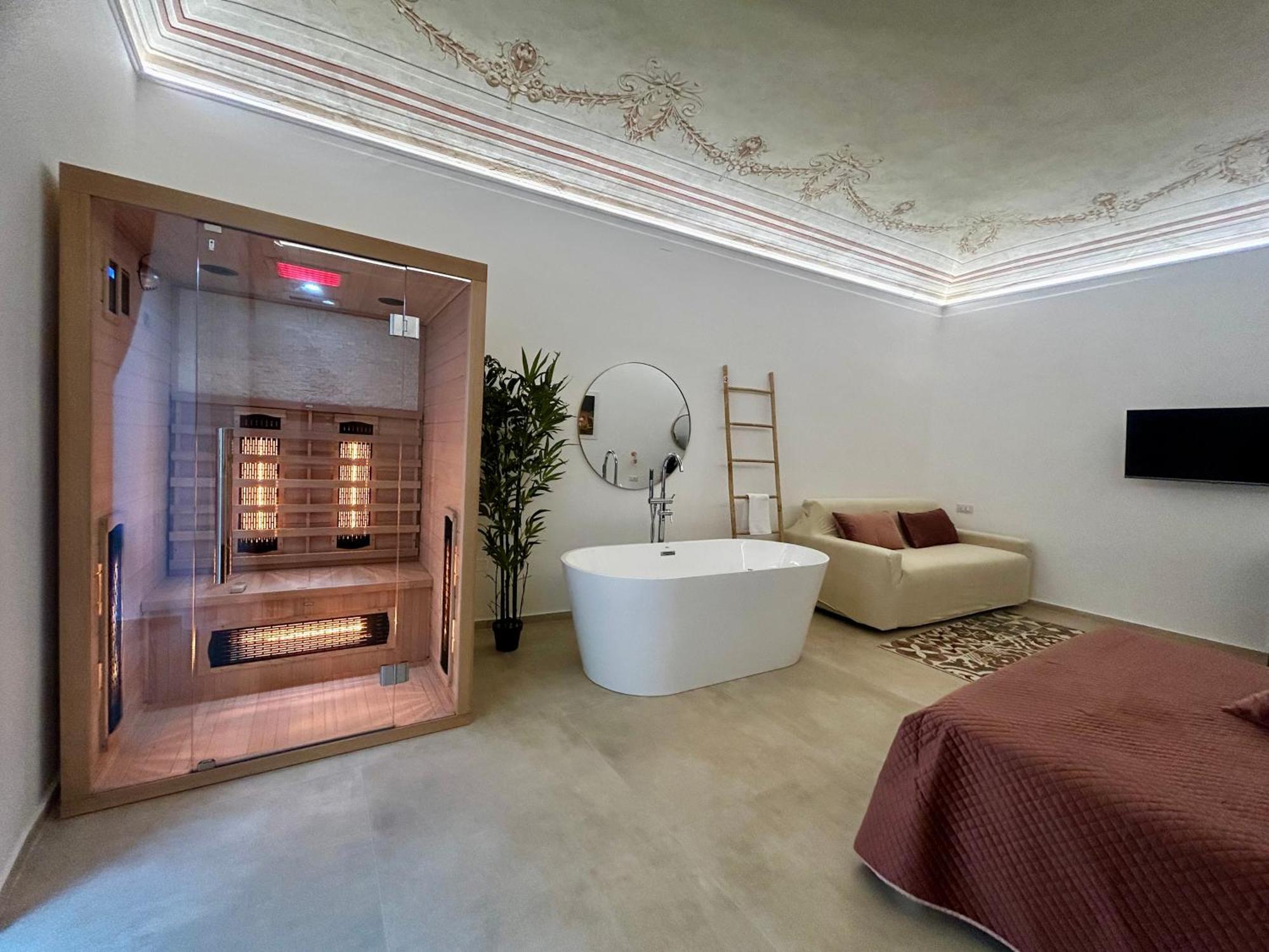 Massimo And Guest house *