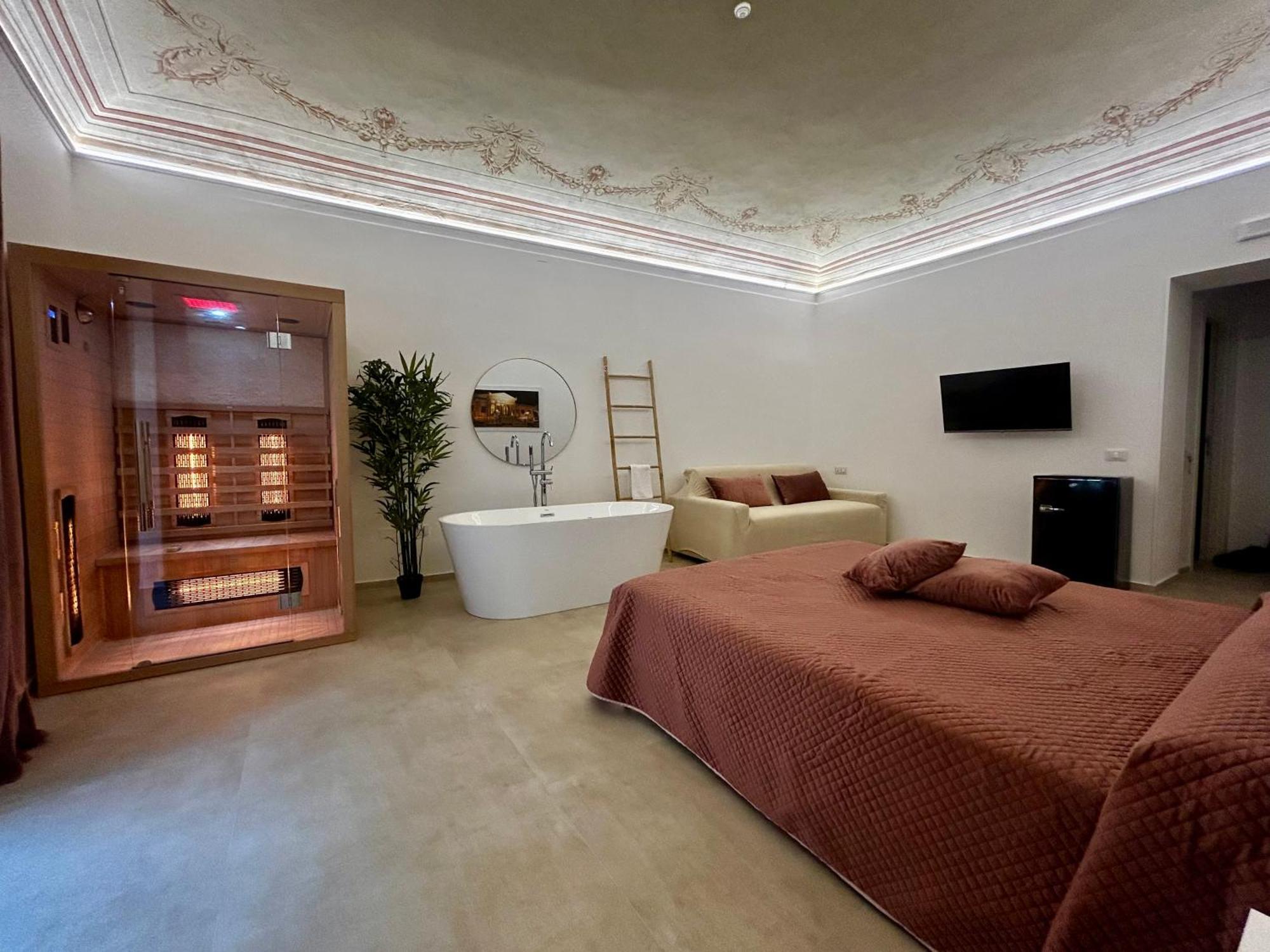 Massimo And Guest house