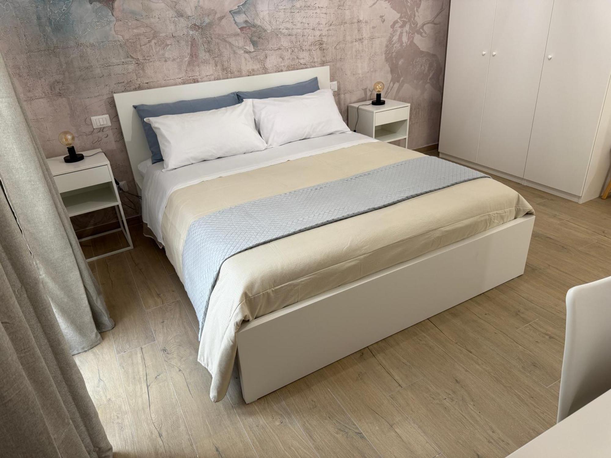 Bart165 Luxury Palermo