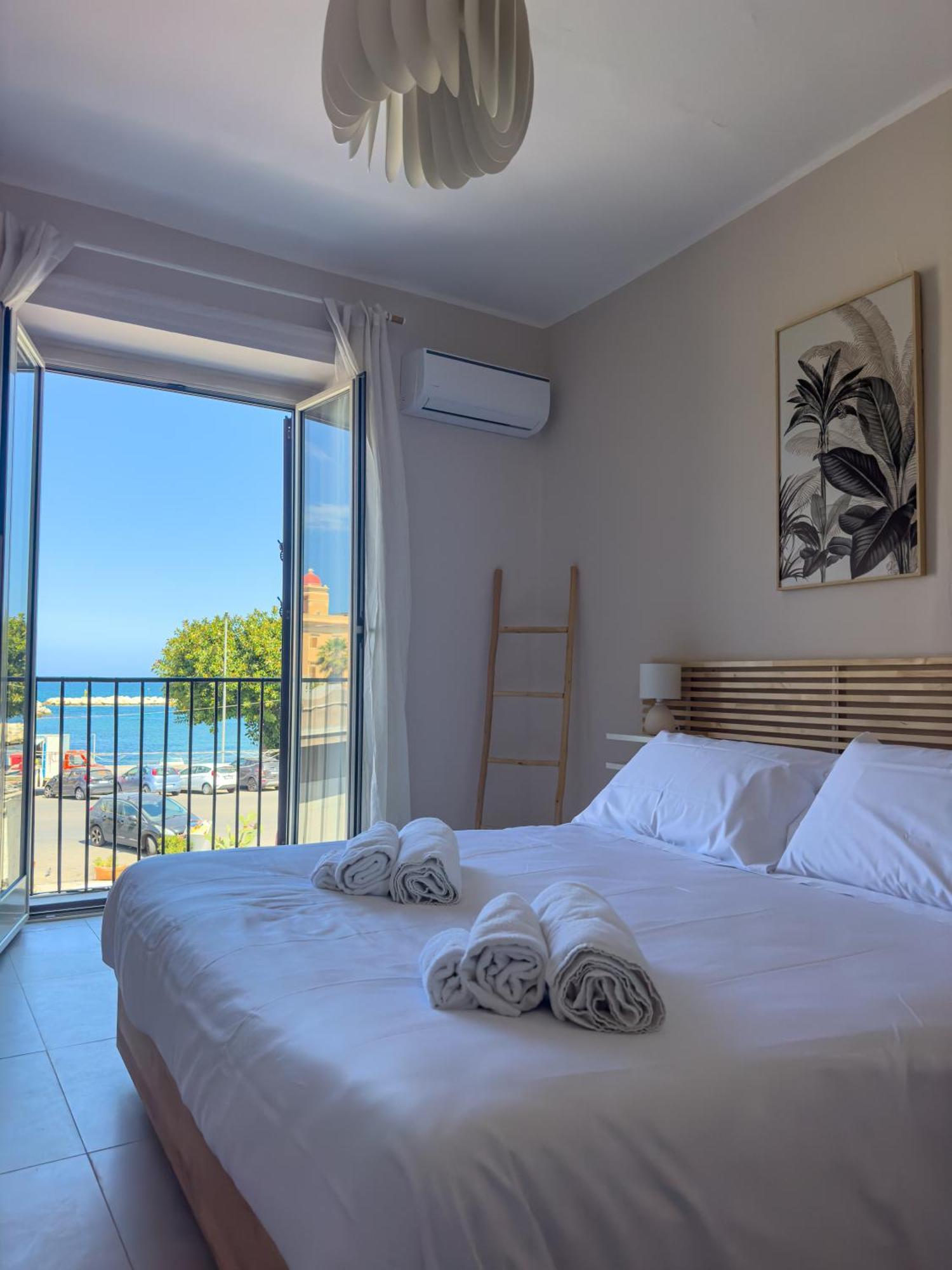 Casa Tulum - Sea View & Breakfast Palermo