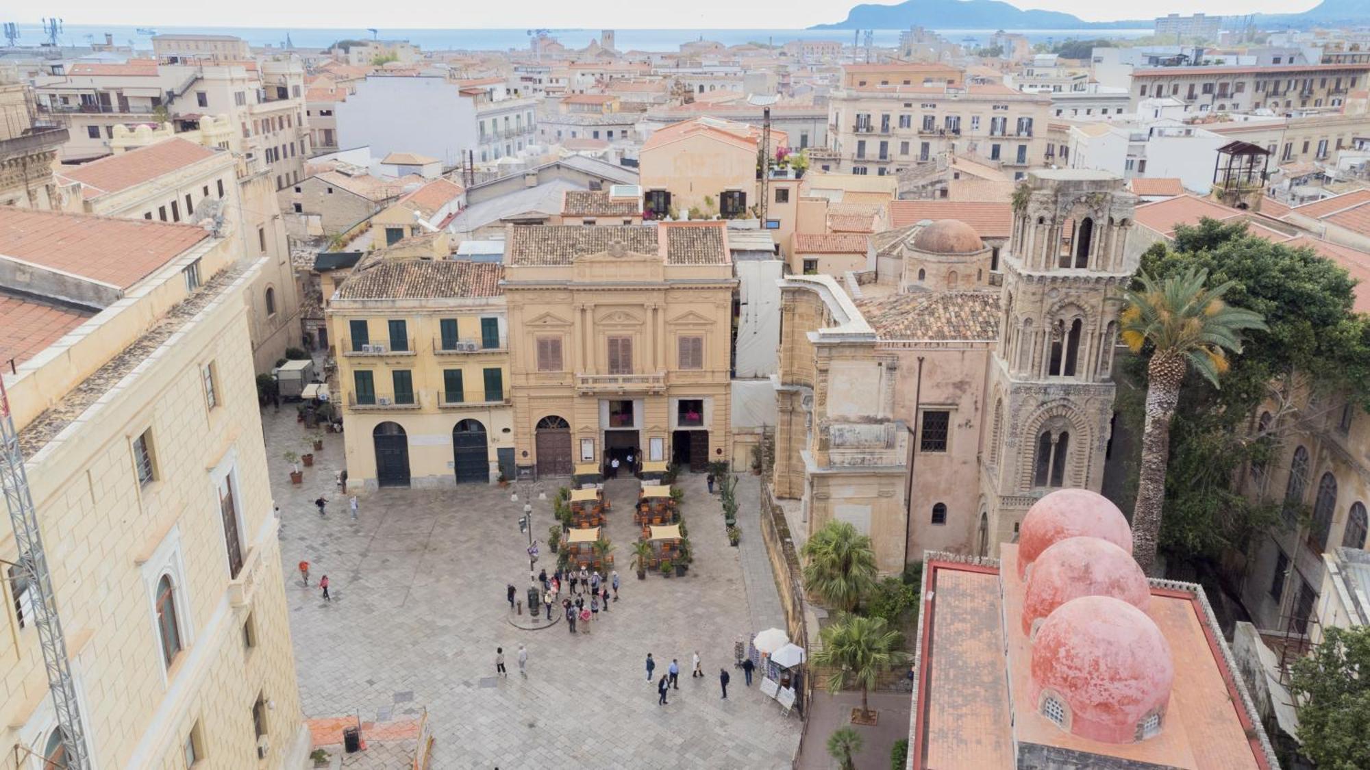 Apartment Palazzo Valguarnera - & Luxury Palermo