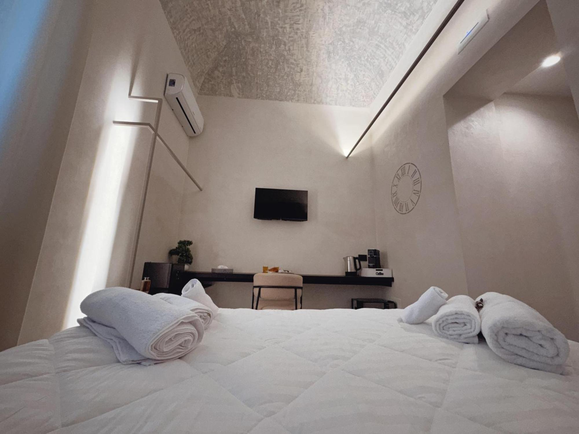 Corona Suite * Palermo
