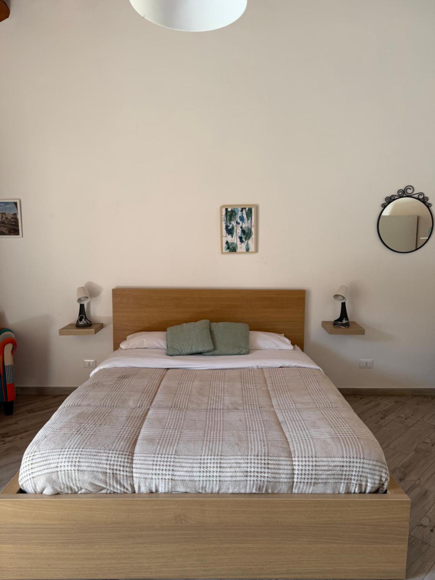 Risvegliarsi A Danisinni Apartment *