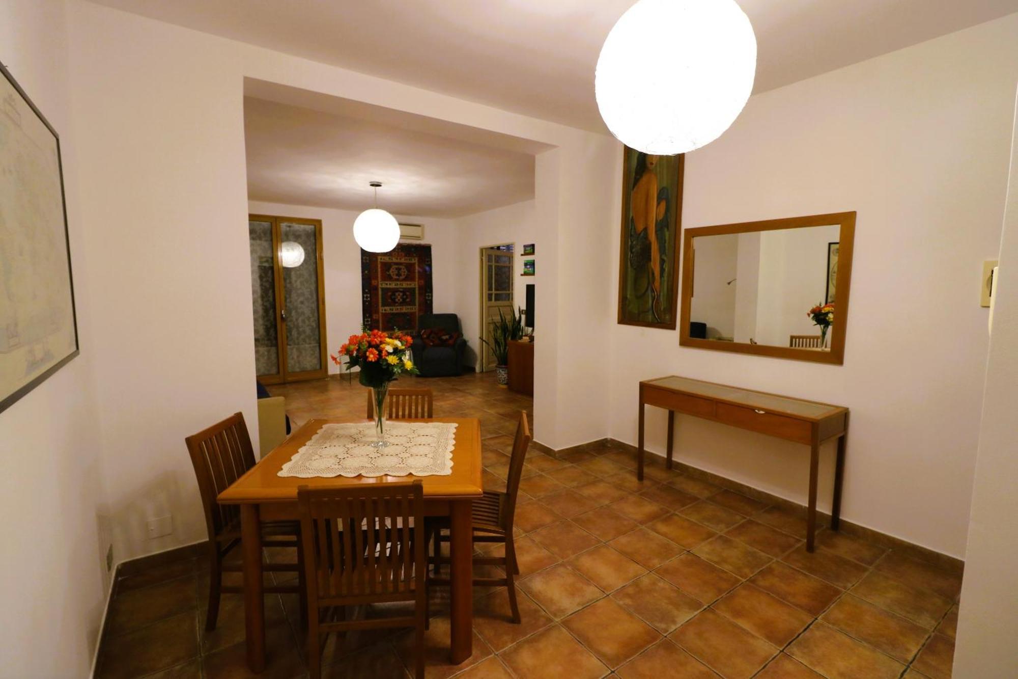 Apartment Area 52 Storia Ed Eleganza Vicino Ai Teatri *