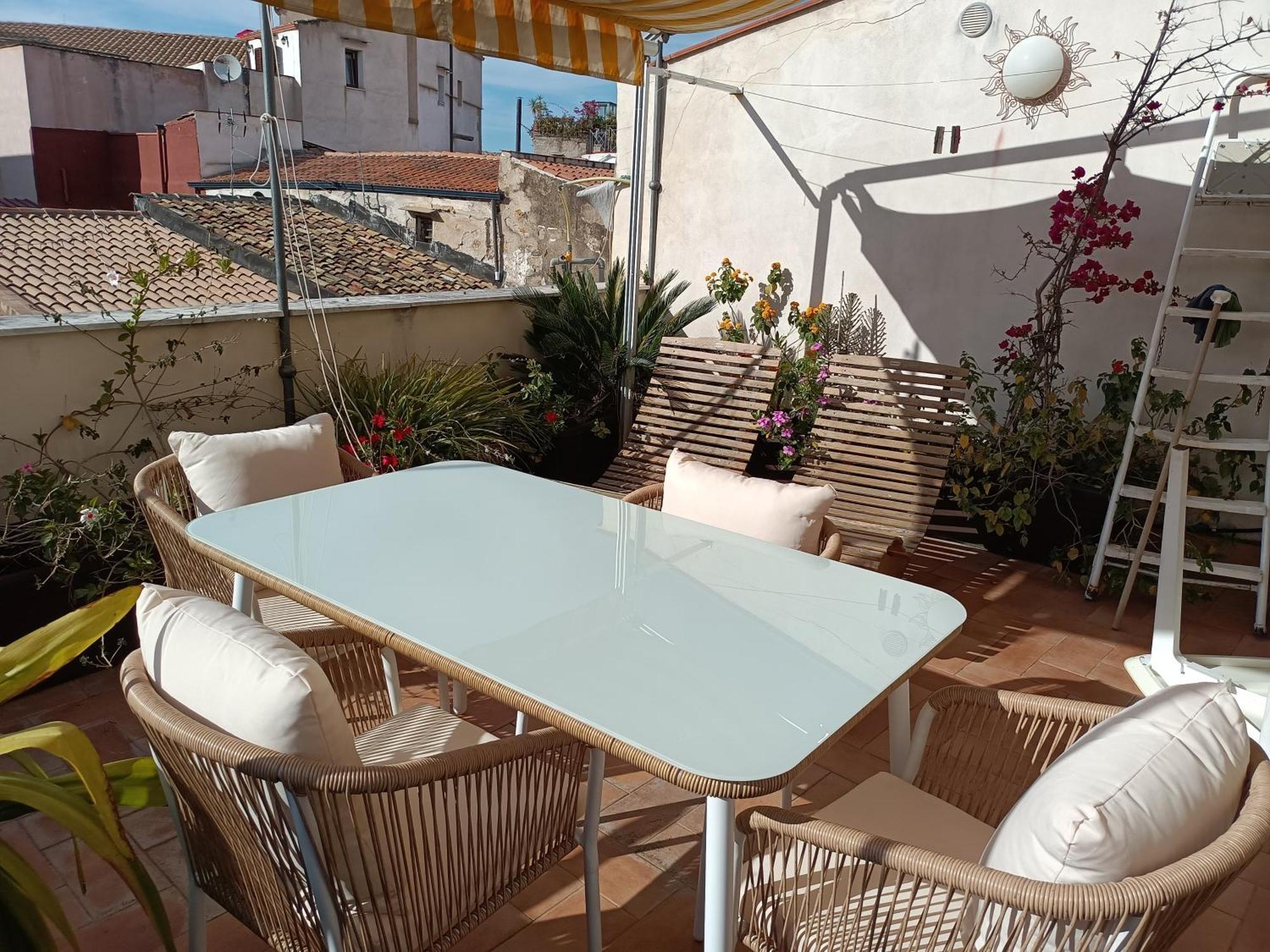 Sunny Loft With Terrace And Jacuzzi In The Centre Appartamento *