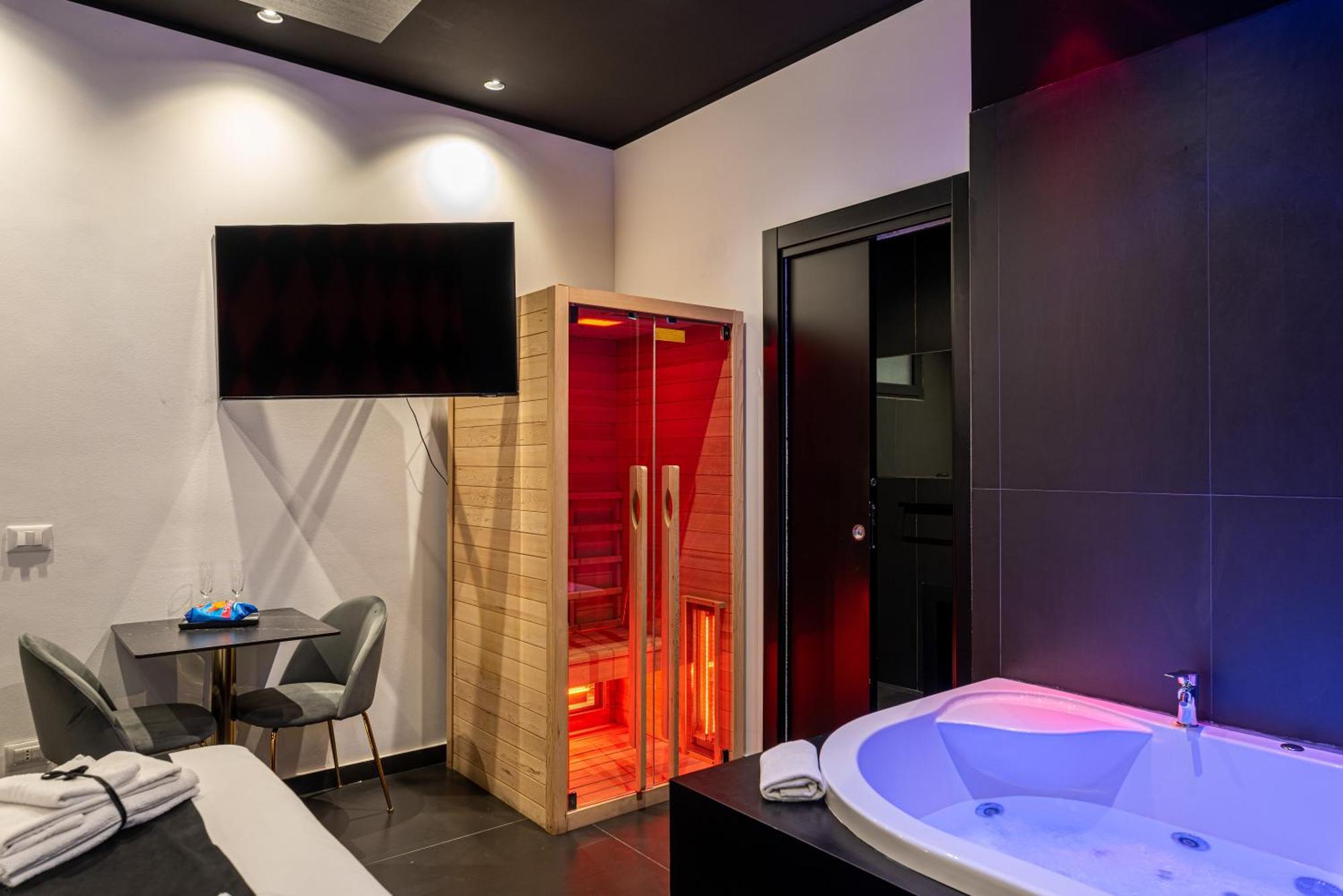 Maximum Hub Suite&spa 2*