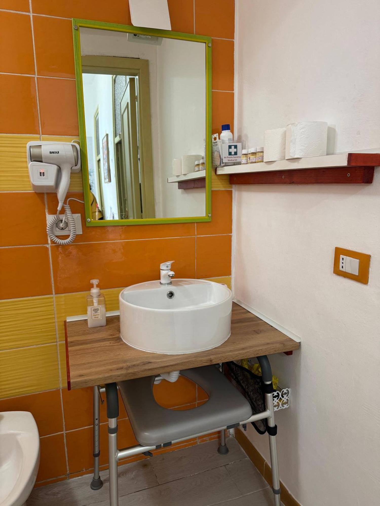 Apartment Orange Lemon Business *