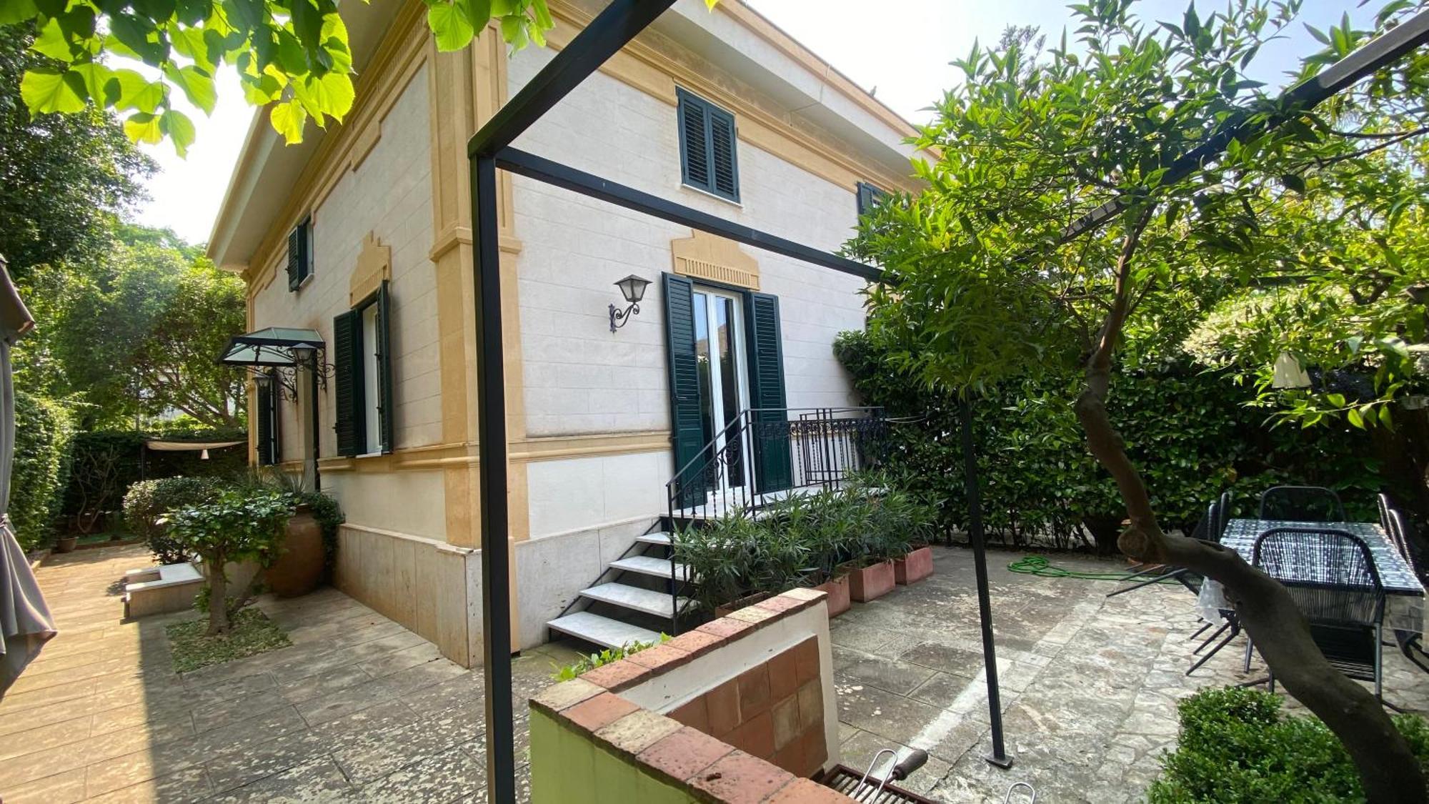 Villa Pola Liberty House Mondello