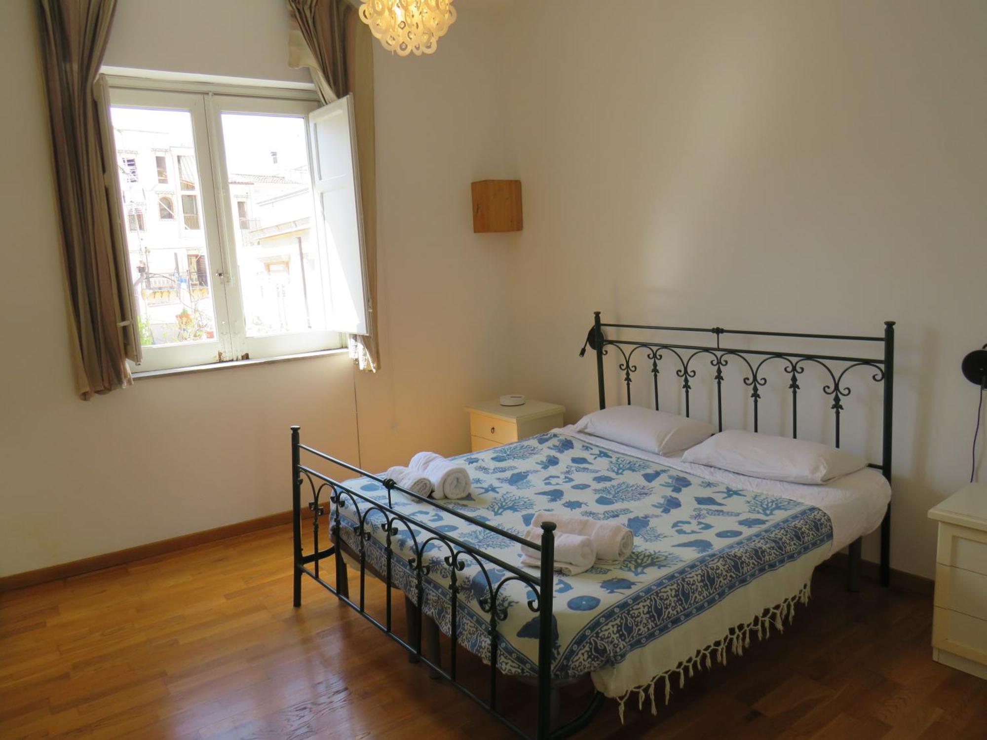 Sunny Loft With Terrace And Jacuzzi In The Centre