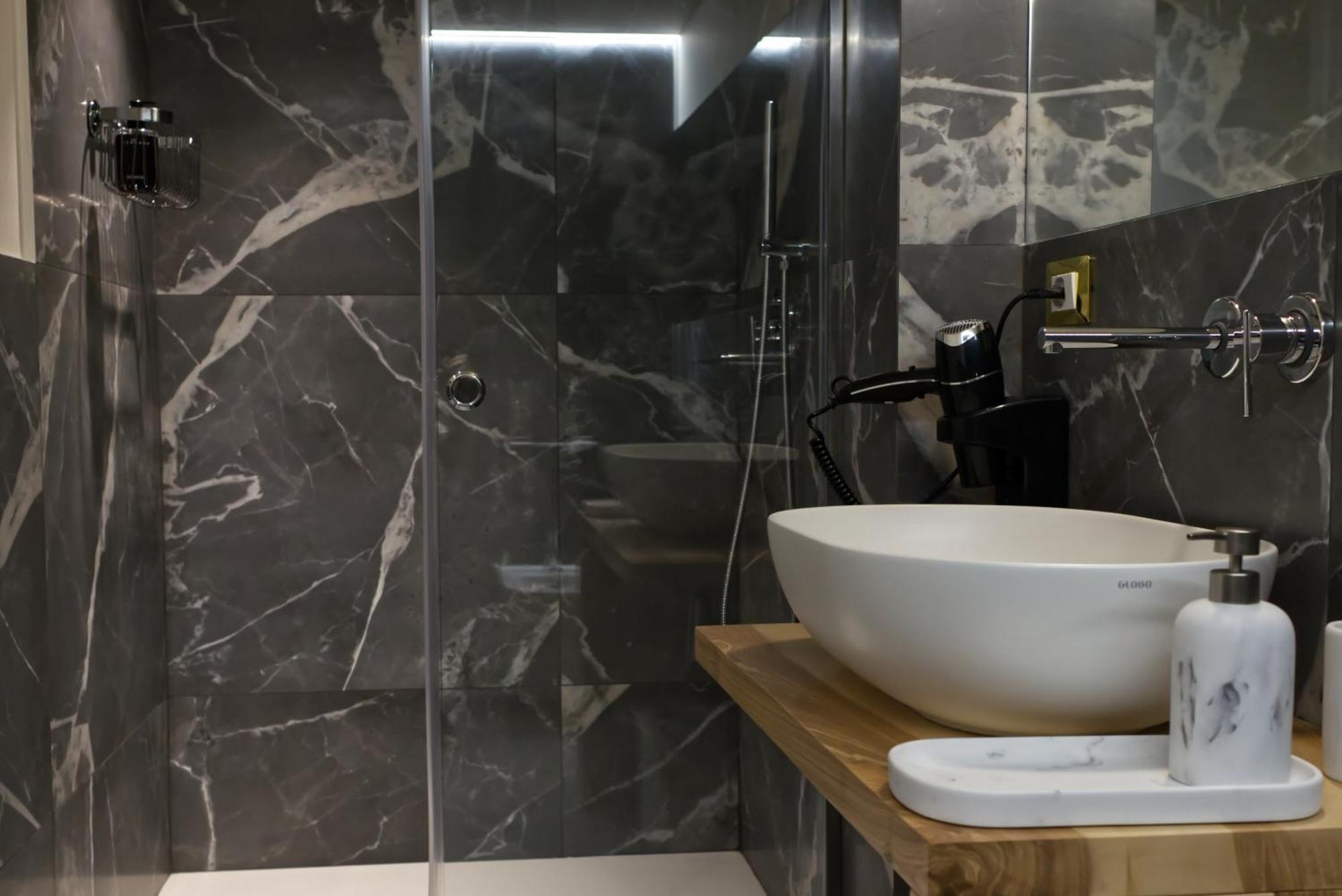 Dimora Ai Leoni, & Apartamento Palermo