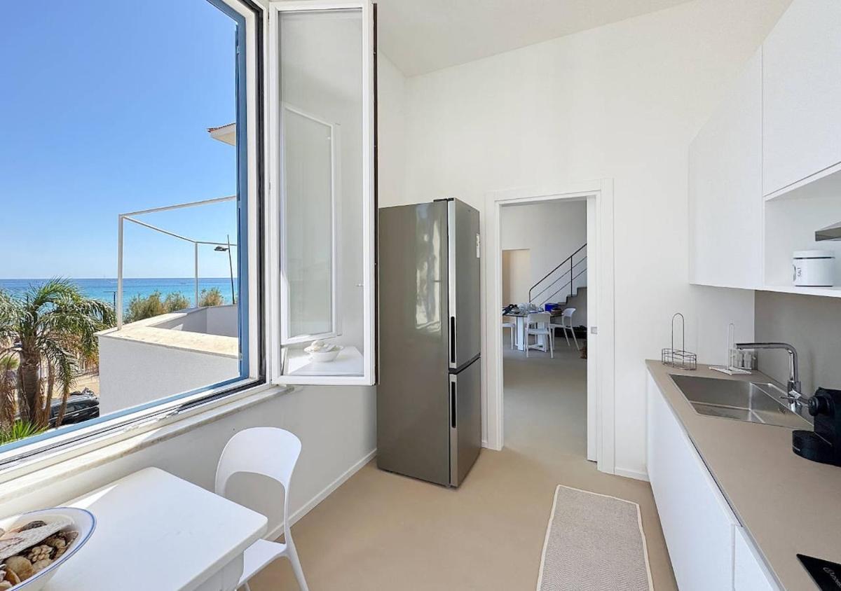 Solemar Sicilia - Regina Elena Villa *