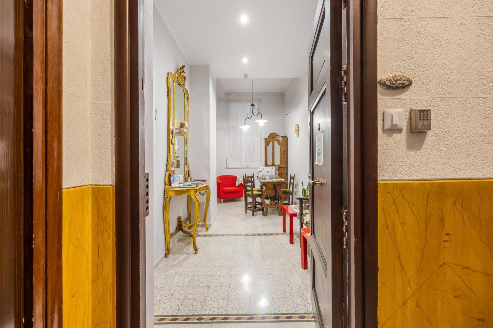 La Vecchia Guest house