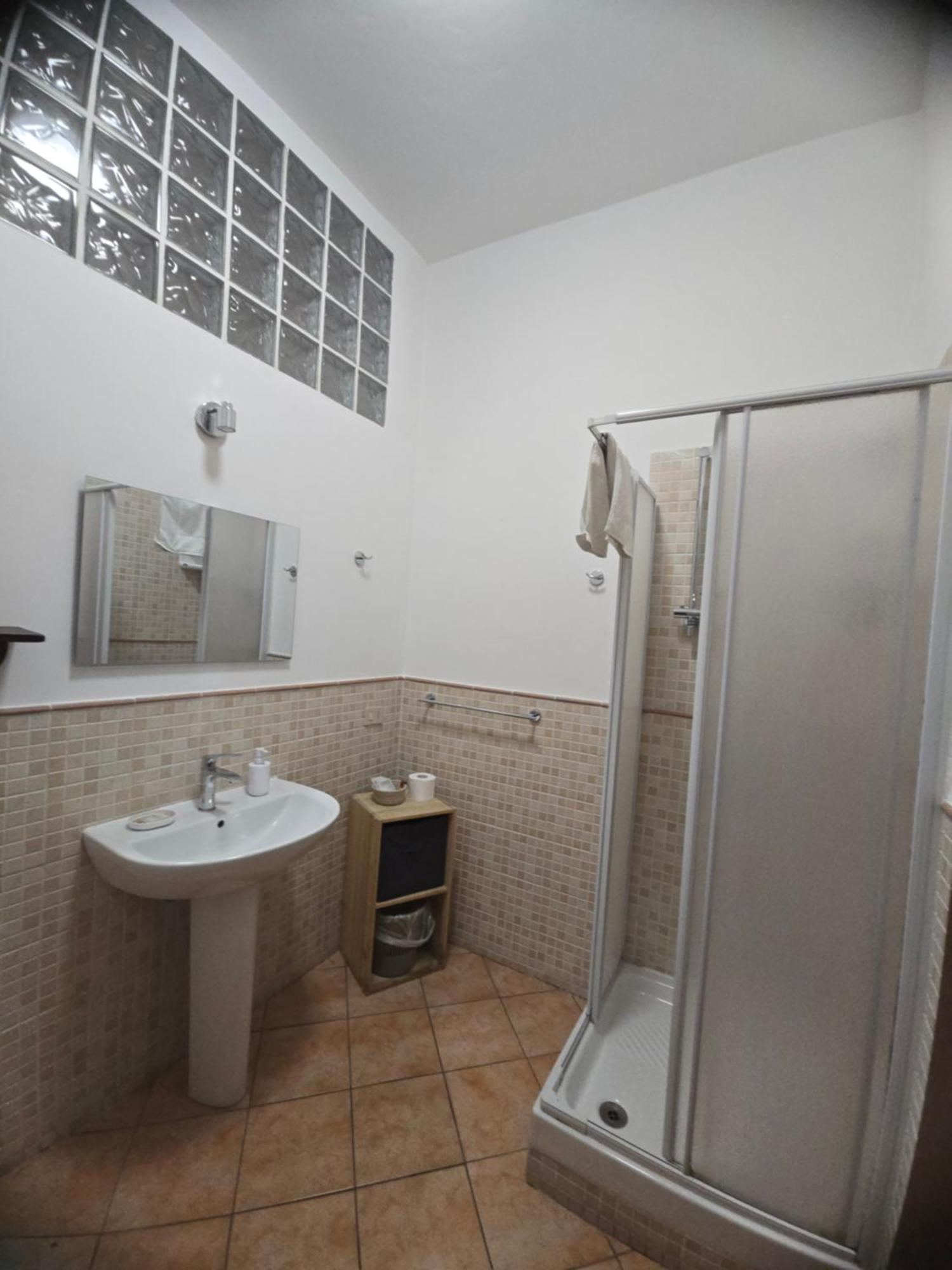 Le Stanze Di Ruggero Guest house