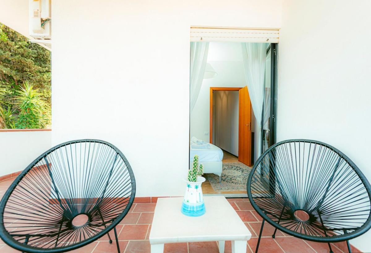 Antonia Apartment-mondello Addaura * Palermo