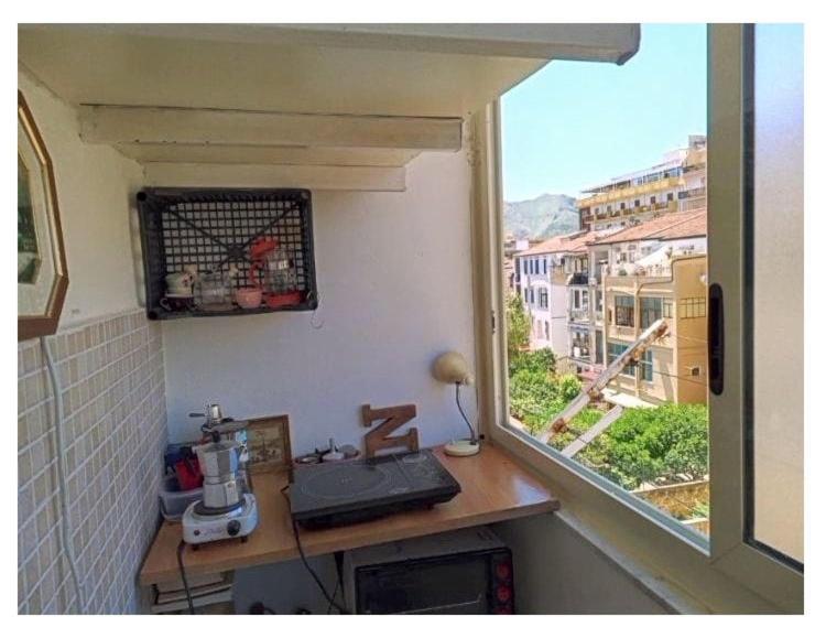 Thrifty, Quiet, Authentic With 2 Comfortable Single Beds Palermo