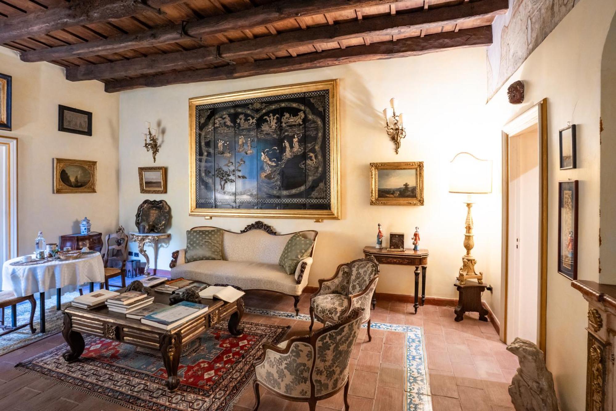 Principe Di Castelnuovo Historical Bed & Breakfast