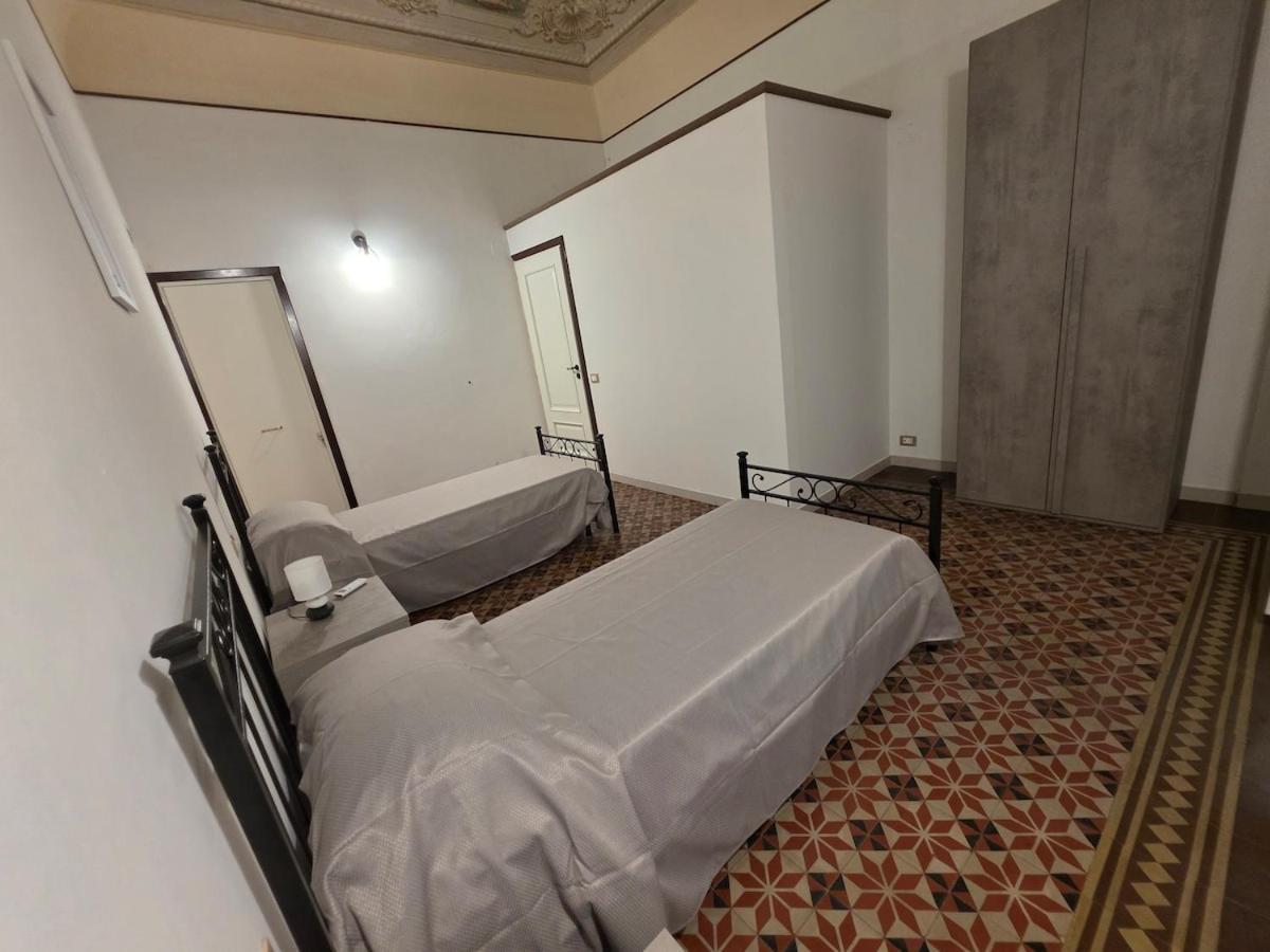 Vivaldi Holidays Historic House In The Center Of Apartment *