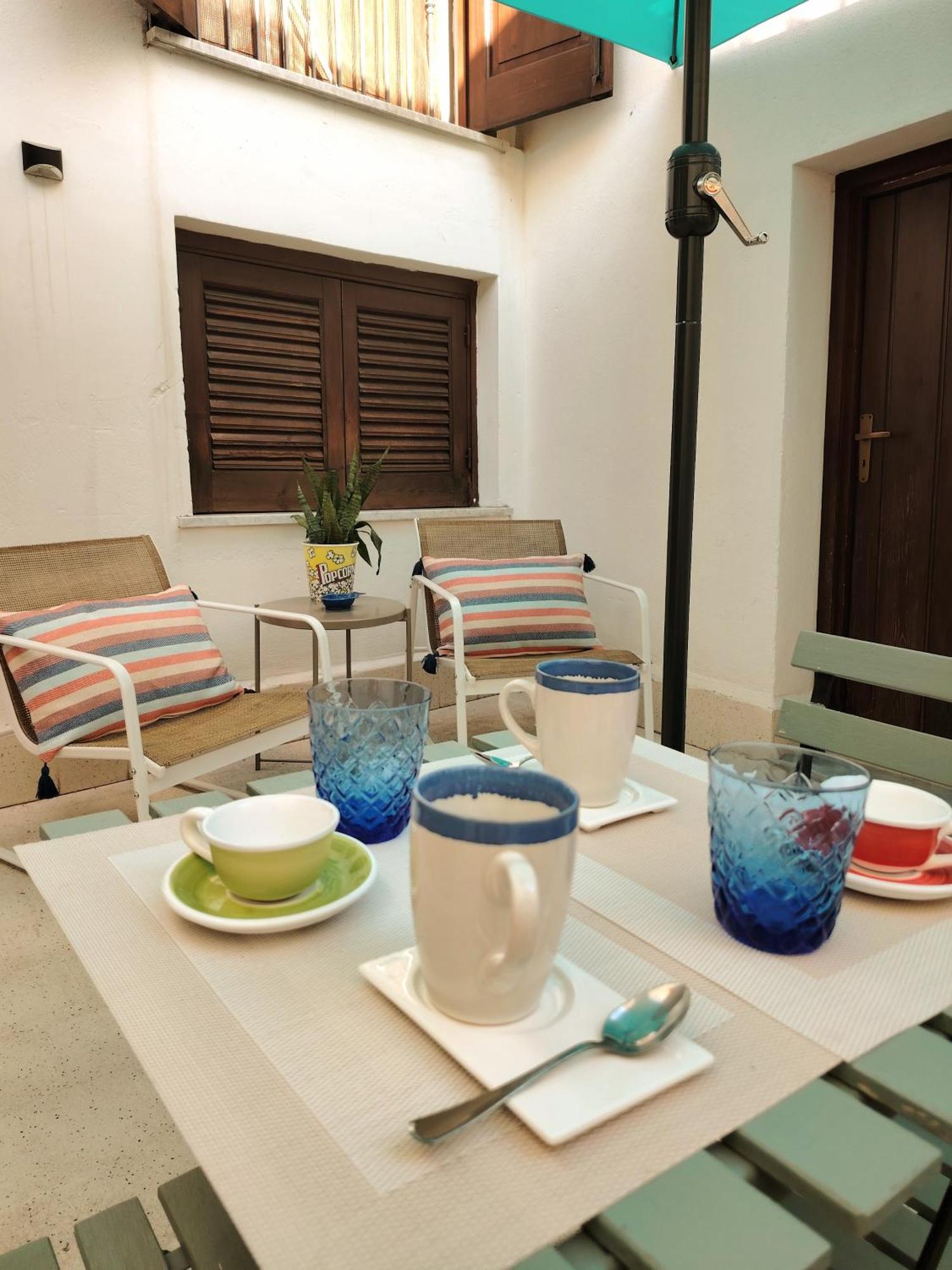 Apartment B-twenty7 *