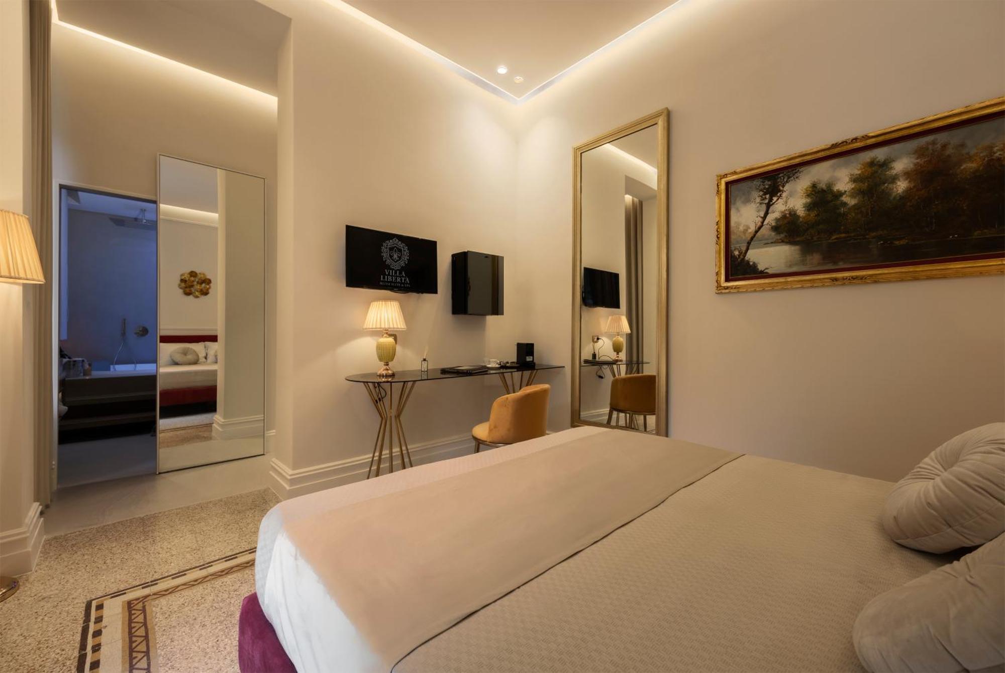 Liberta Hotel *
