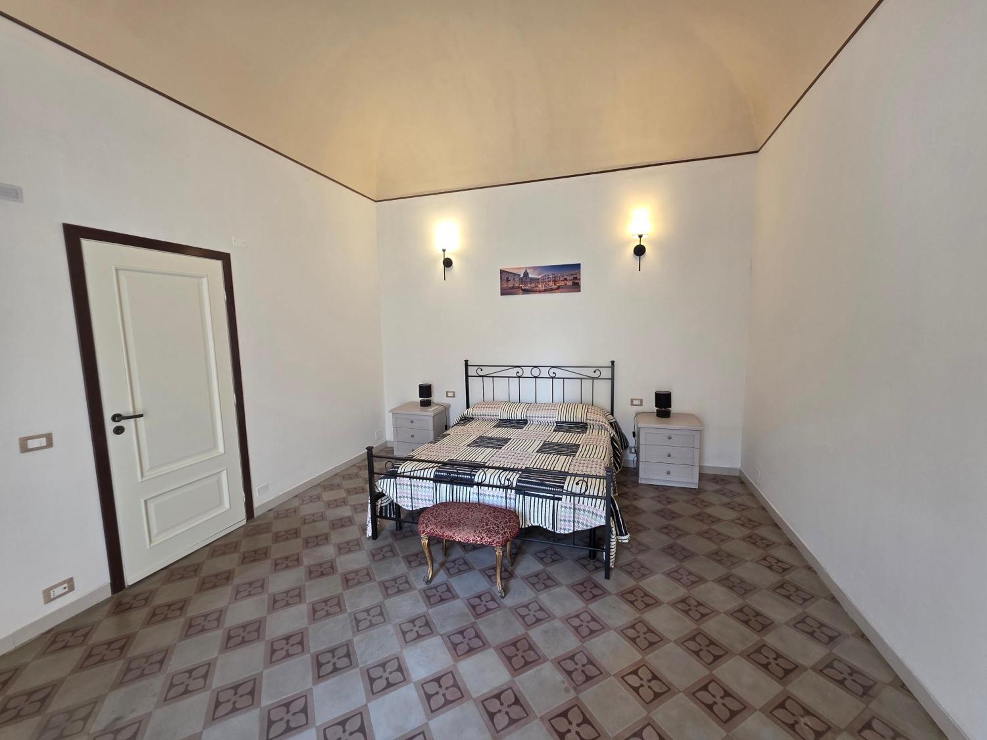 Apartment Vivaldi Holidays Historic House In The Center Of Palermo