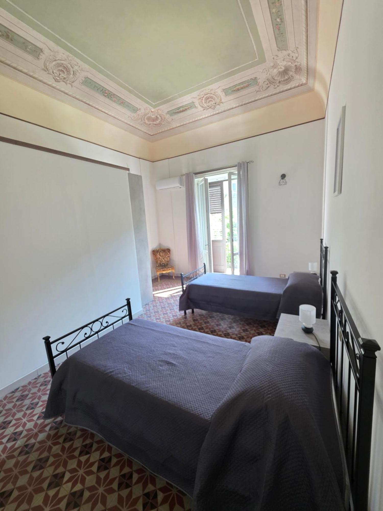 Apartment Vivaldi Holidays Historic House In The Center Of