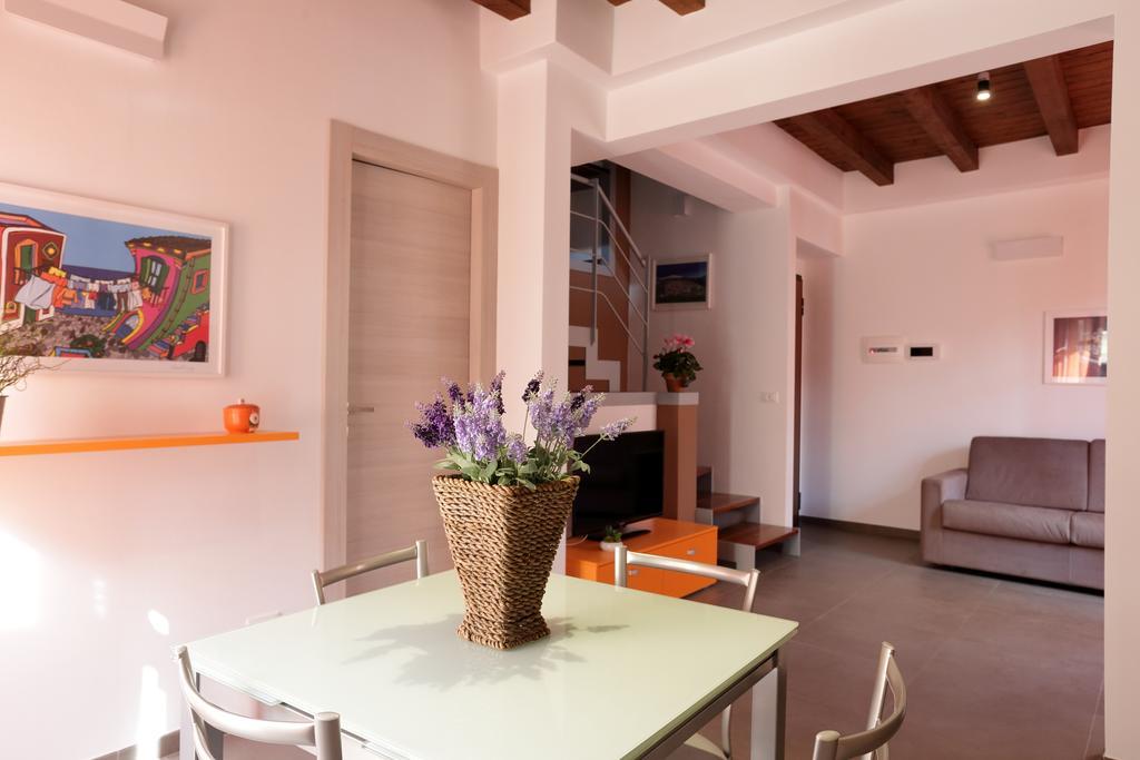 Apartment Papyri