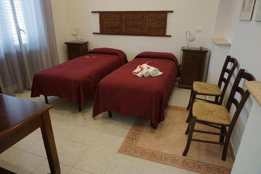 La Casa Dei Limoni Bed & Breakfast 2*