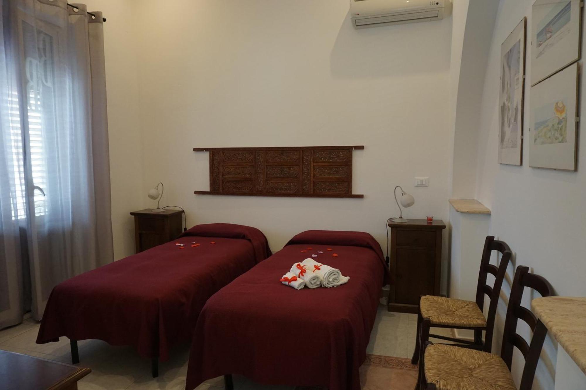 La Casa Dei Limoni Bed & Breakfast 2*